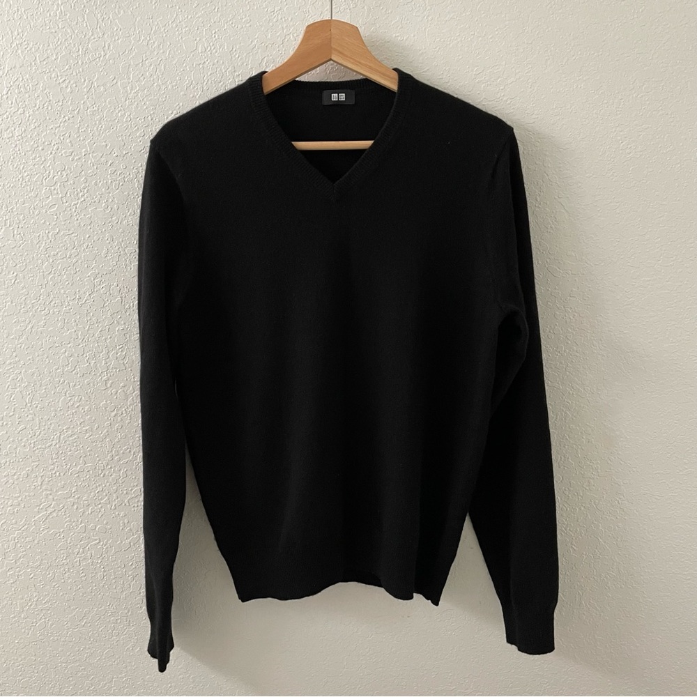 Uniqlo Cashmere Sweater (M)